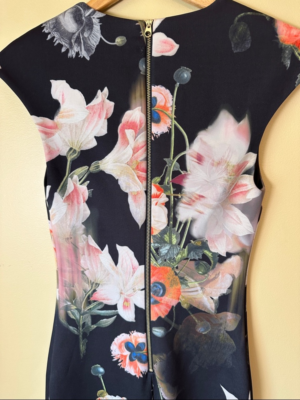 Ted Baker Candiss Opulent Bloom Print Bodycon Midi Dress size 1 - Picture 11 of 11